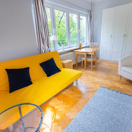 Ferienwohnung Hoza Str Apt. Great Location. Close To Everything. Warschau Exterior foto